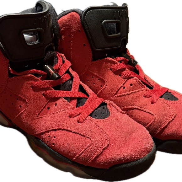 Jordan Retro Red High-Top Sneakers - Picture 1 of 4